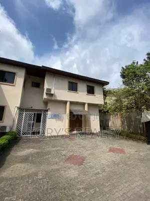4bdrm Duplex in Lekki Phase 1 for rent