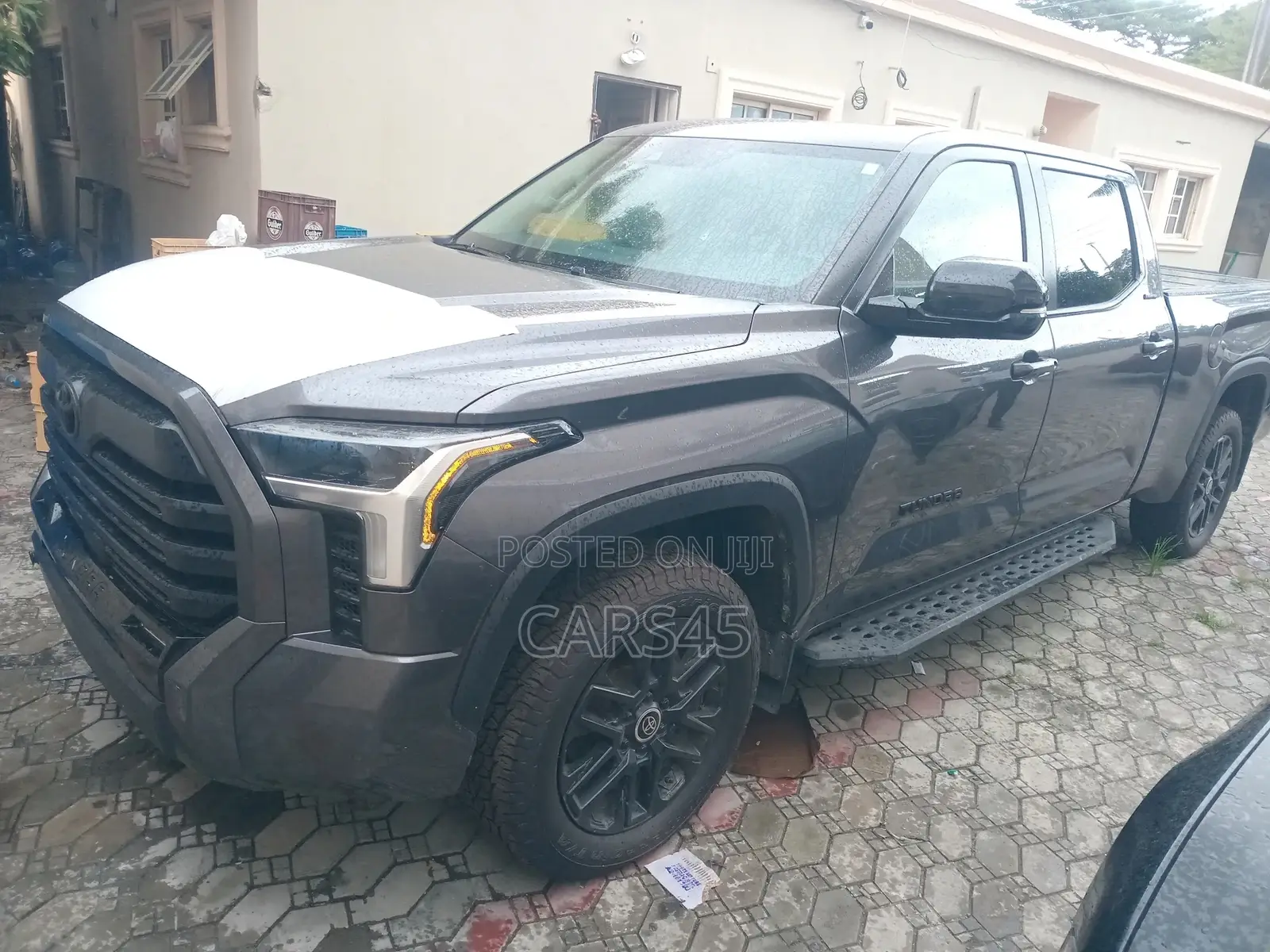 Toyota Tundra 2025 Gray