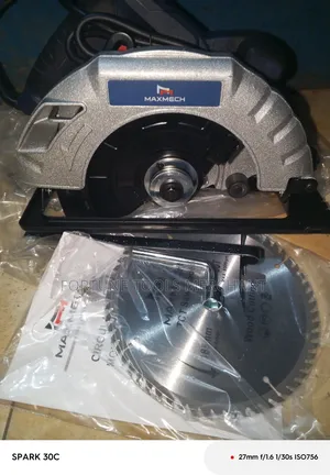 Maxmech Hand Circular Saw Machine Cs1400-185