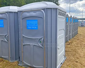 Kerskstaris Mobile Toilet