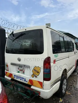 Toyota HiAce 2008 White