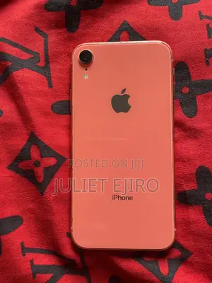 Apple iPhone XR 128 GB Pink