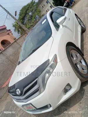 Toyota Venza LE AWD V6 2013 White