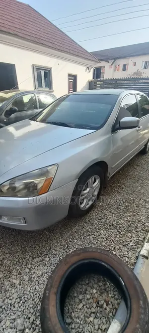 Honda Accord 2006 Silver