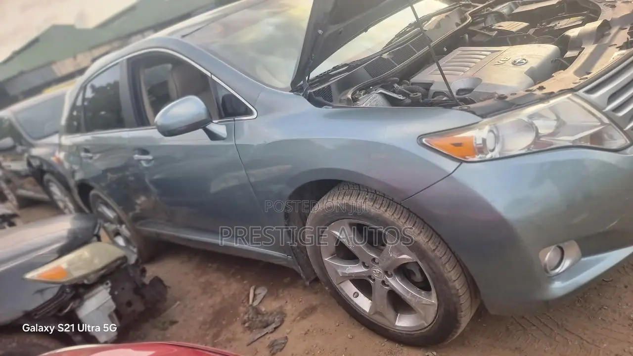 Toyota Venza 2012 Beige
