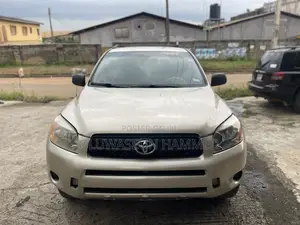 Toyota RAV4 2008 Gold
