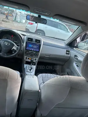 Toyota Corolla LE 4dr Sedan (1.8L 4cyl 4A) 2012 Gray