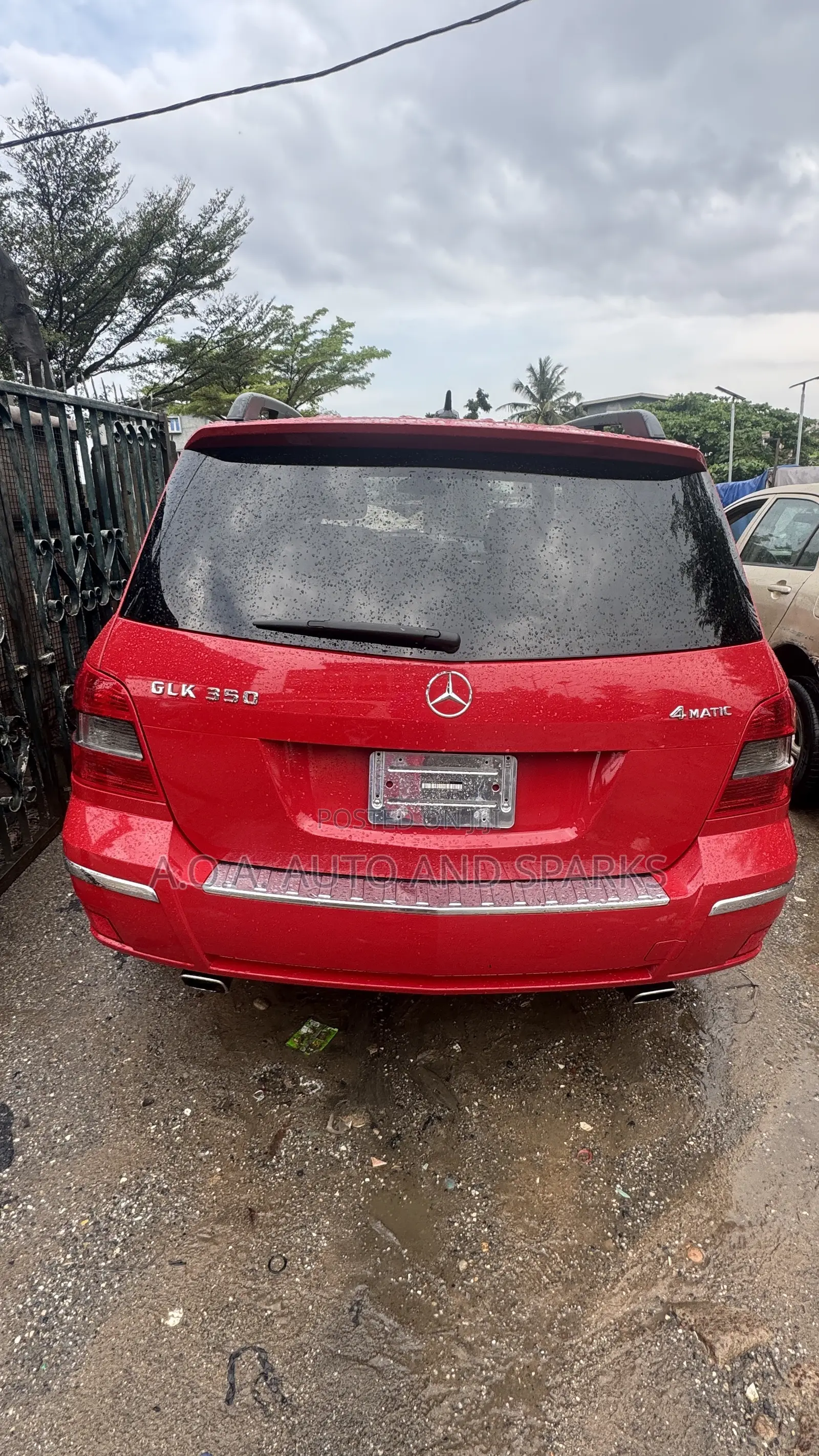 Mercedes-Benz GLK-Class 2010 Red