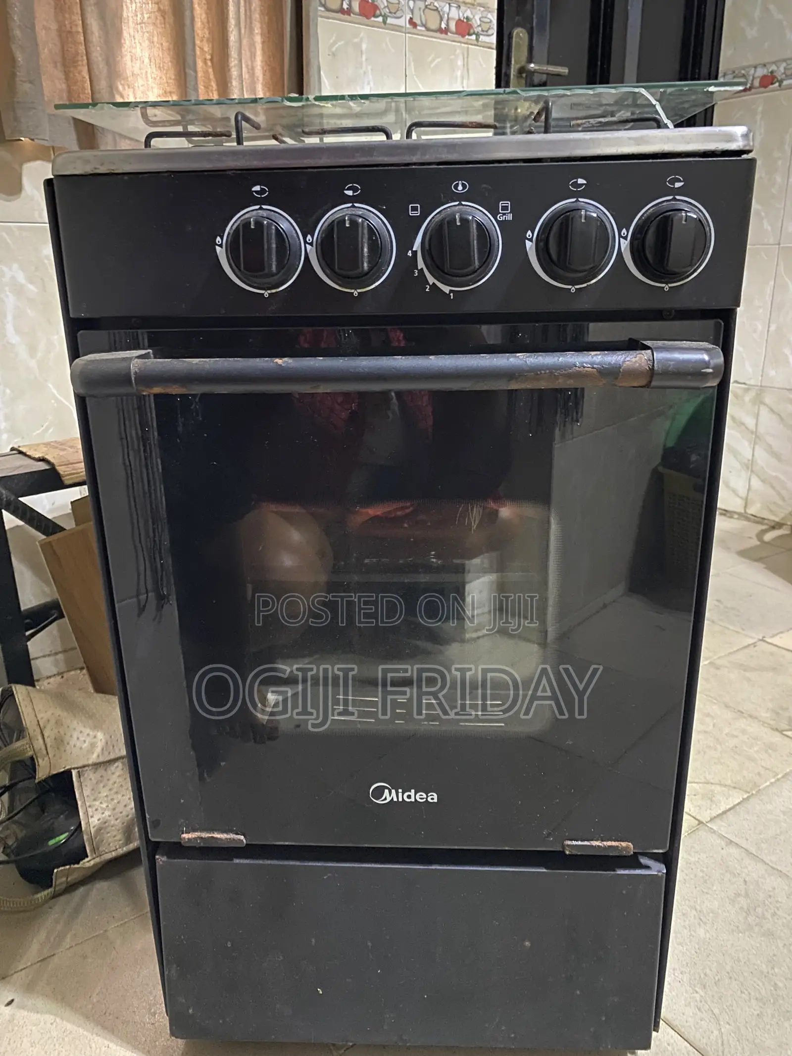 Gas Cooker With Oven