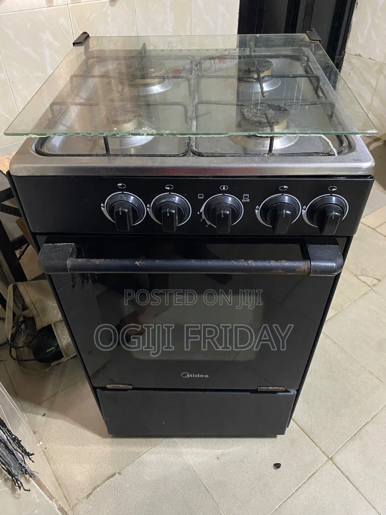 Gas Cooker With Oven