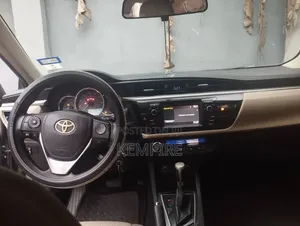 Toyota Corolla 2015