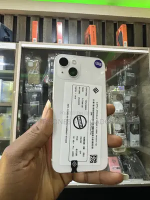 Apple iPhone 13 128 GB White