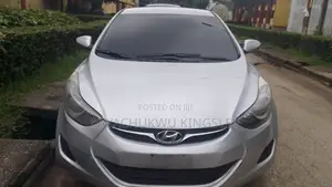 Hyundai Elantra 2012 Silver