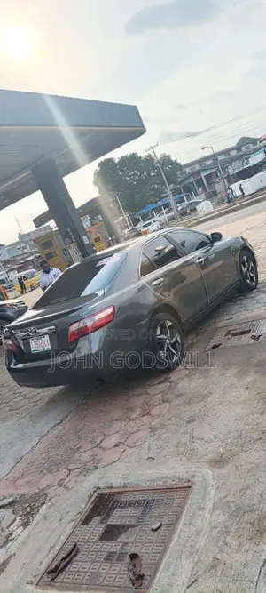 Toyota Camry 2.4 XLE 2008 Gray