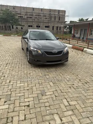 Toyota Camry SE V6 4dr Sedan (3.5L 6cyl 6AM) 2009 Gray