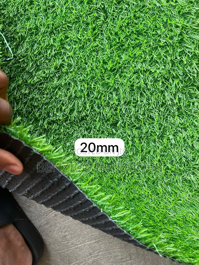 Artificial Grass. Available From 10mm to 50mm. (High Quallity)