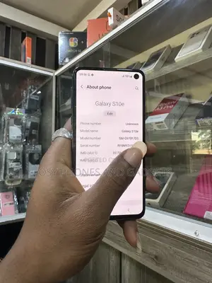Samsung Galaxy S10e 128 GB Blue