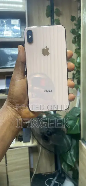 Apple iPhone XS Max 64 GB Gold