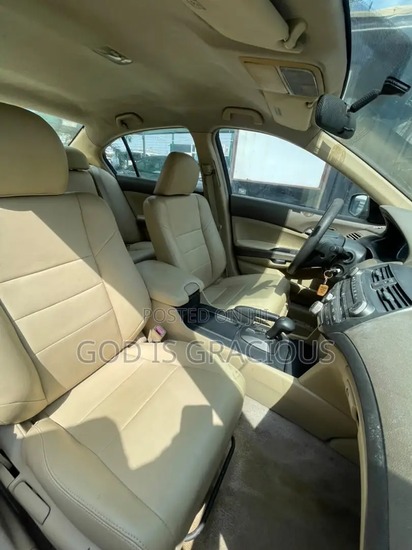 Honda Accord 2009 Gold