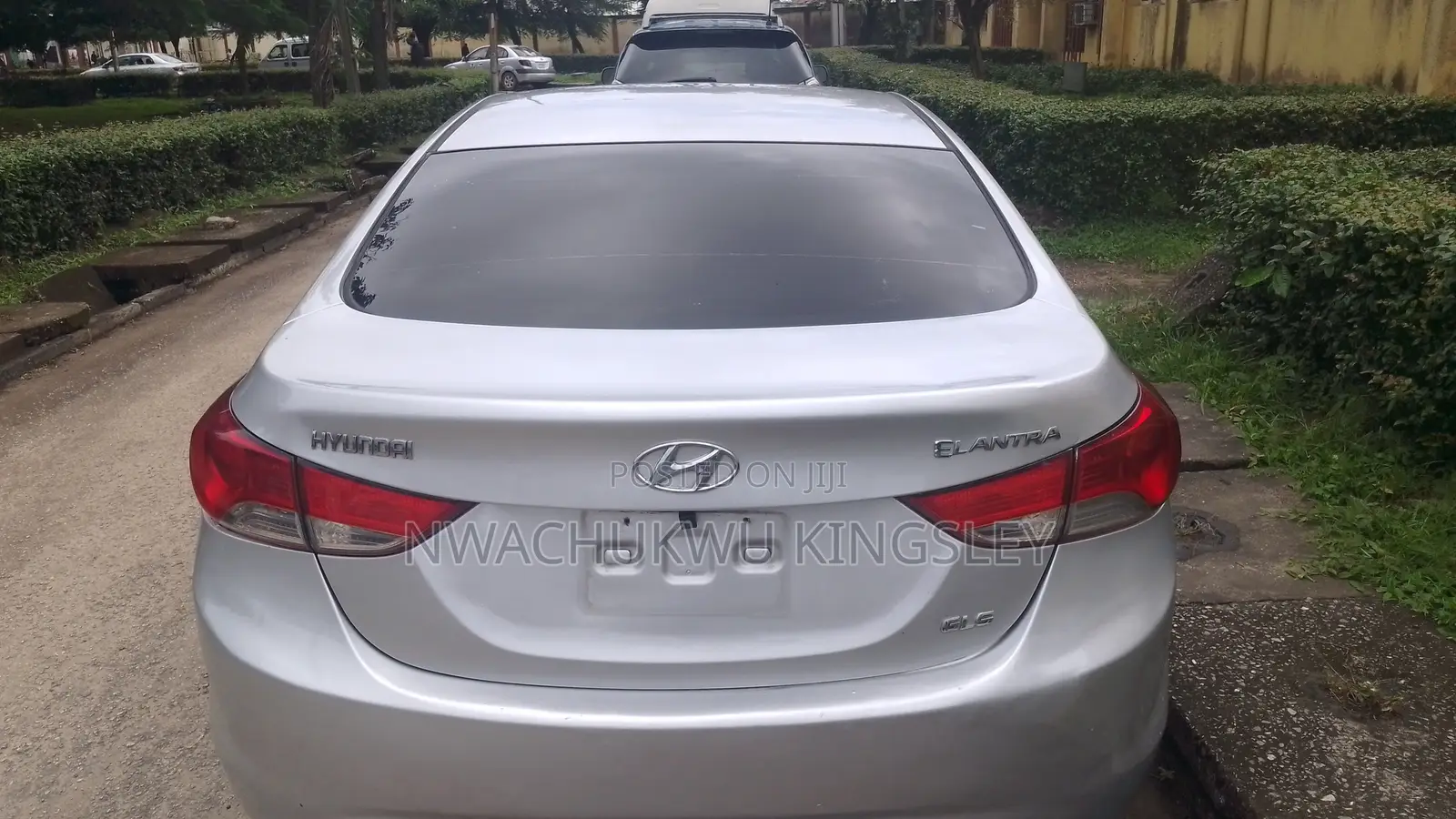 Hyundai Elantra 2012 Silver
