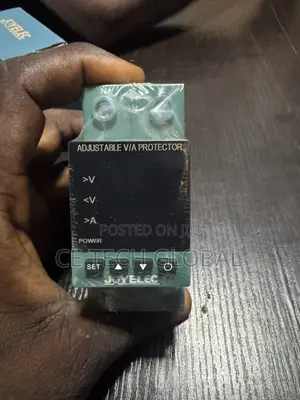 Adjustable Voltage-Ampere Protector-Voltage Monitor