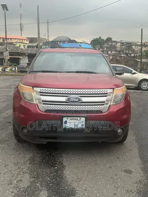 Ford Explorer 2013 Maroon
