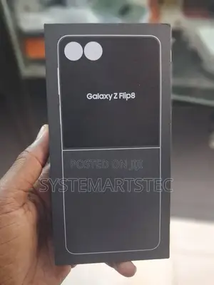 New Samsung Galaxy Z Flip8 256 GB Pink