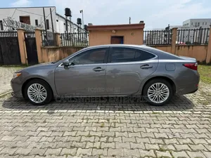 Lexus ES 350 FWD 2013 Gray