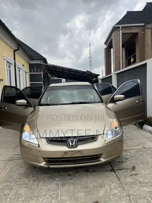 Honda Accord Automatic 2005 Gold
