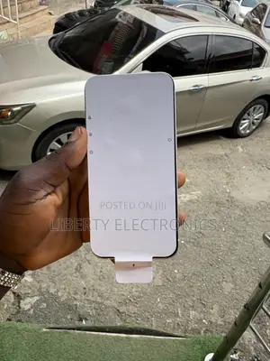 Apple iPhone 13 128 GB White