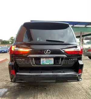 Lexus LX 570 2012 Black