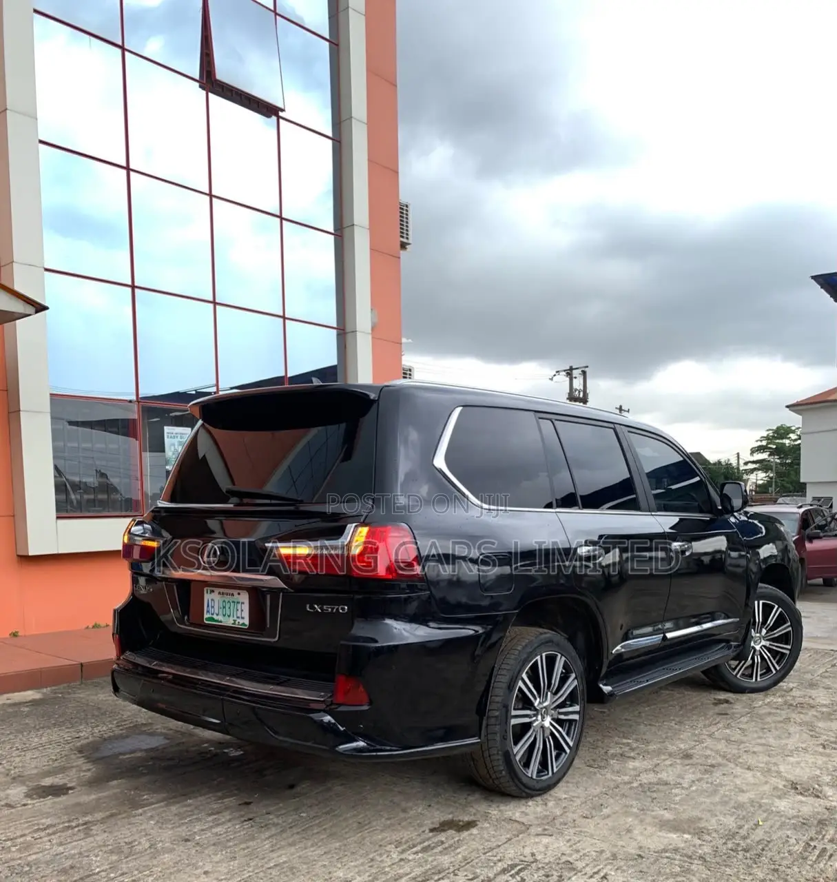Lexus LX 570 2012 Black