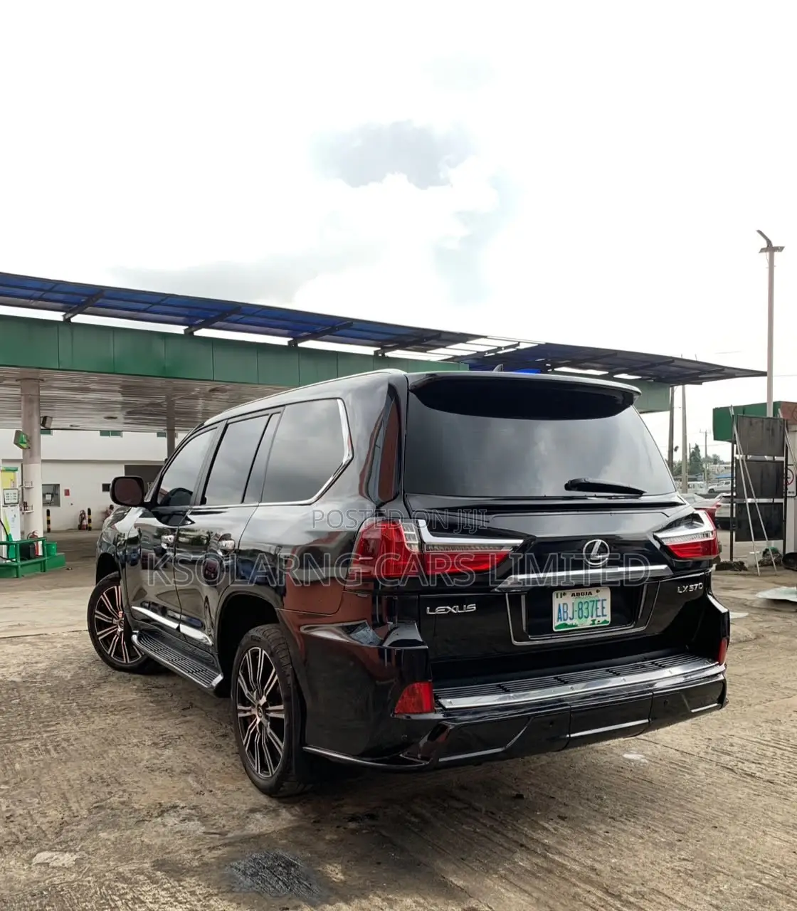 Lexus LX 570 2012 Black