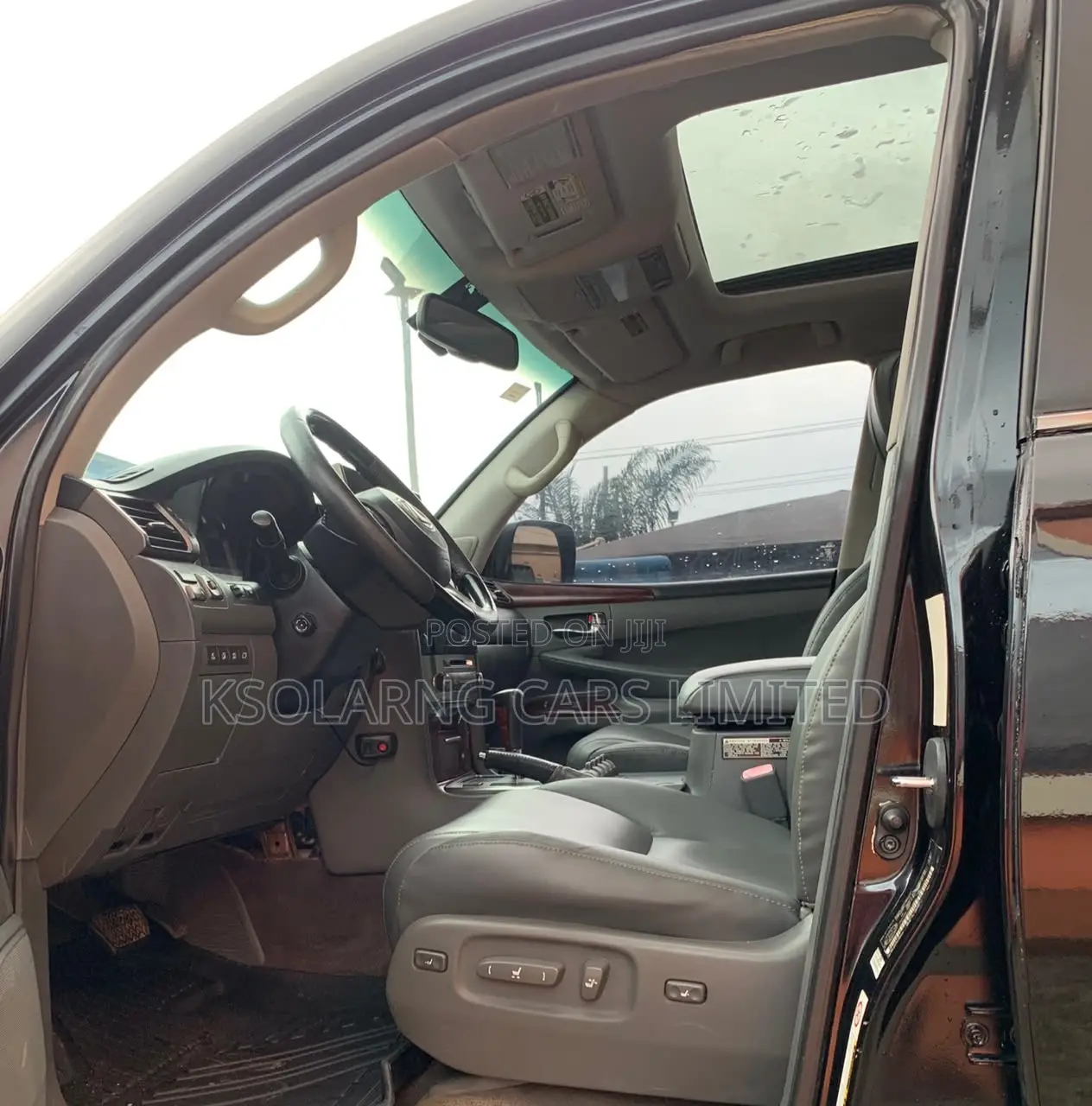 Lexus LX 570 2012 Black
