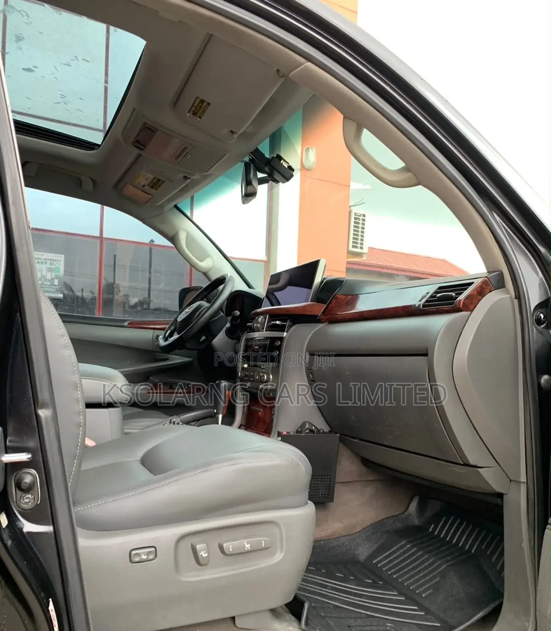 Lexus LX 570 2012 Black