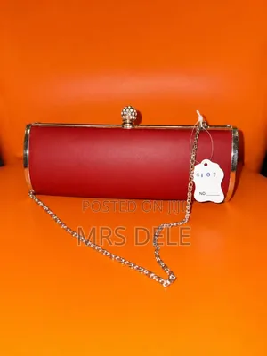 Elegant Red Clutch Purse With Gold-Tone Trim