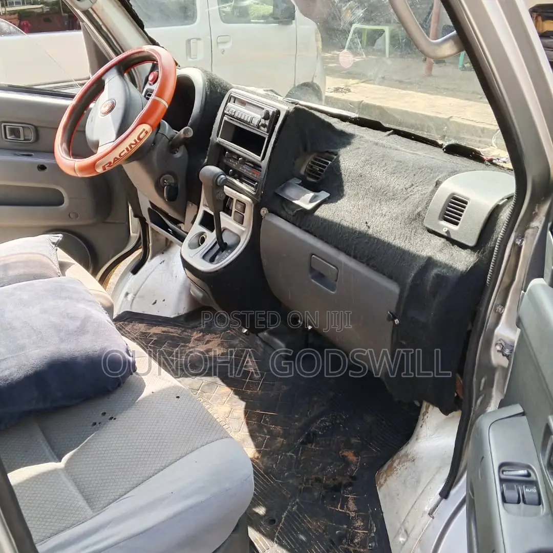 Daihatsu Hijet 2010 Silver