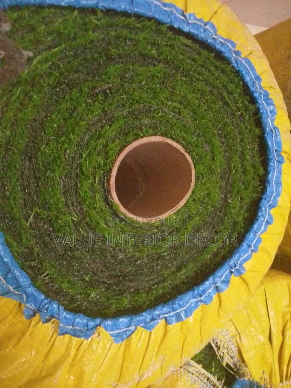 Artificial Grass. Available From 10mm to 50mm. ( High Quality)