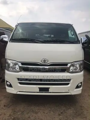 Toyota HiAce 2010 White