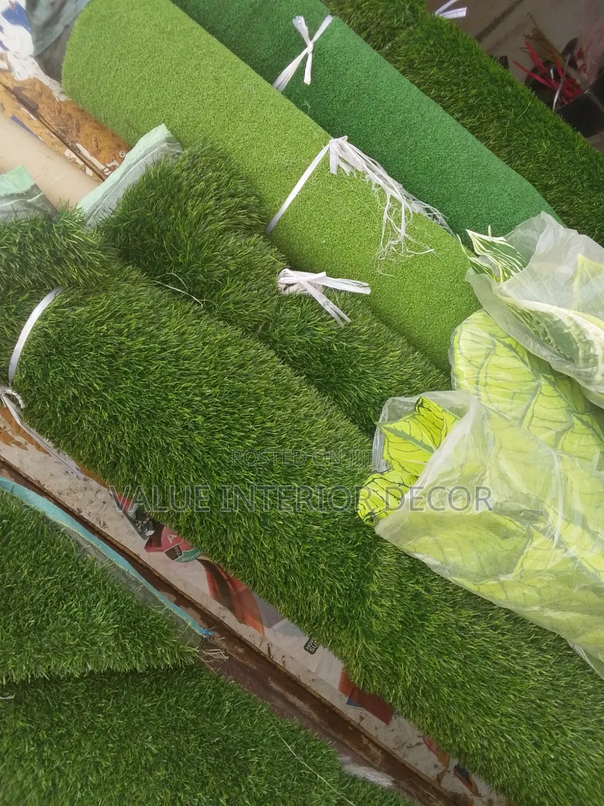 Artificial Grass. Available From 10mm to 50mm. ( High Quality)