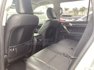 Lexus GX 2014 Silver