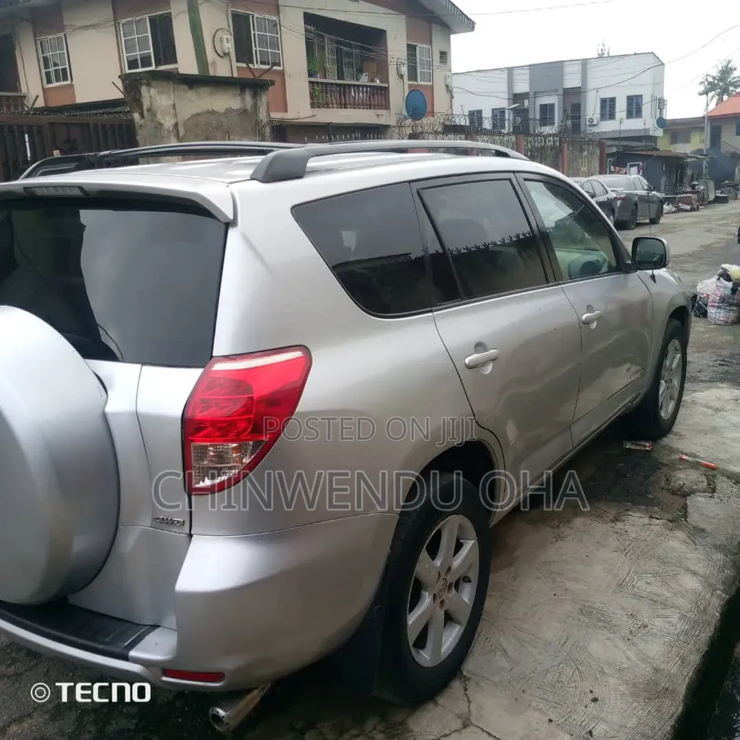Toyota RAV4 2008 Silver