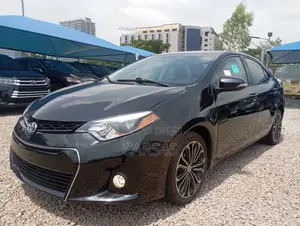 Toyota Corolla 2016 Black