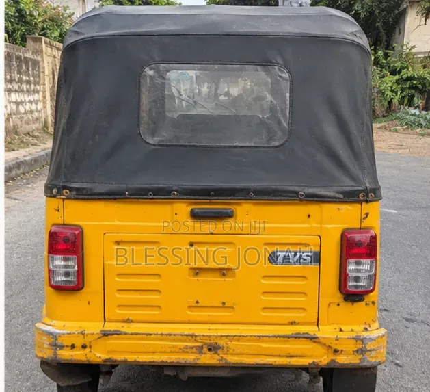 TVS King Deluxe Plus iTouch Start 2004 Yellow