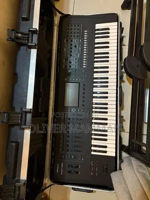Roland Fantom 6