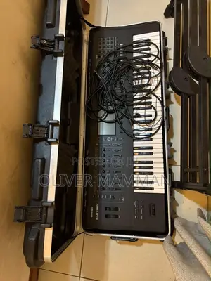 Roland Fantom 6