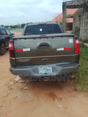 Ford Explorer 2003 Green