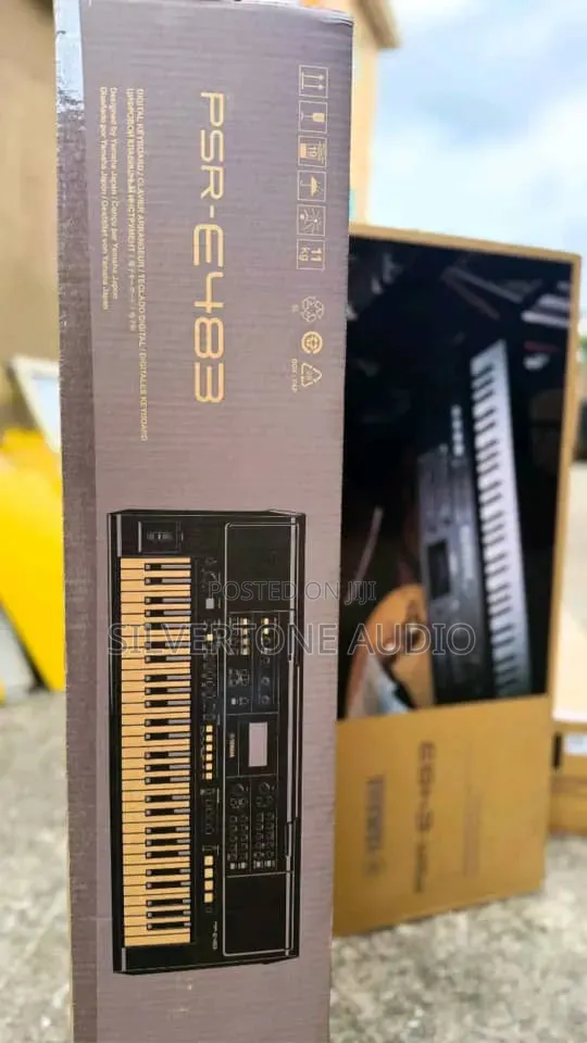 Original Yamaha Keyboard PSR E 483