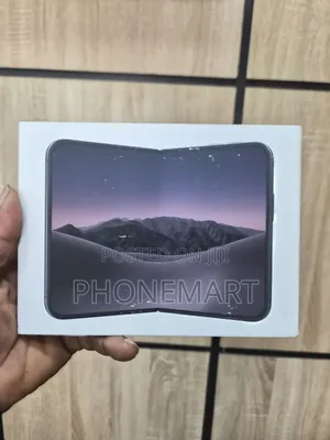 New Apple iPhone Duo 1 TB Black