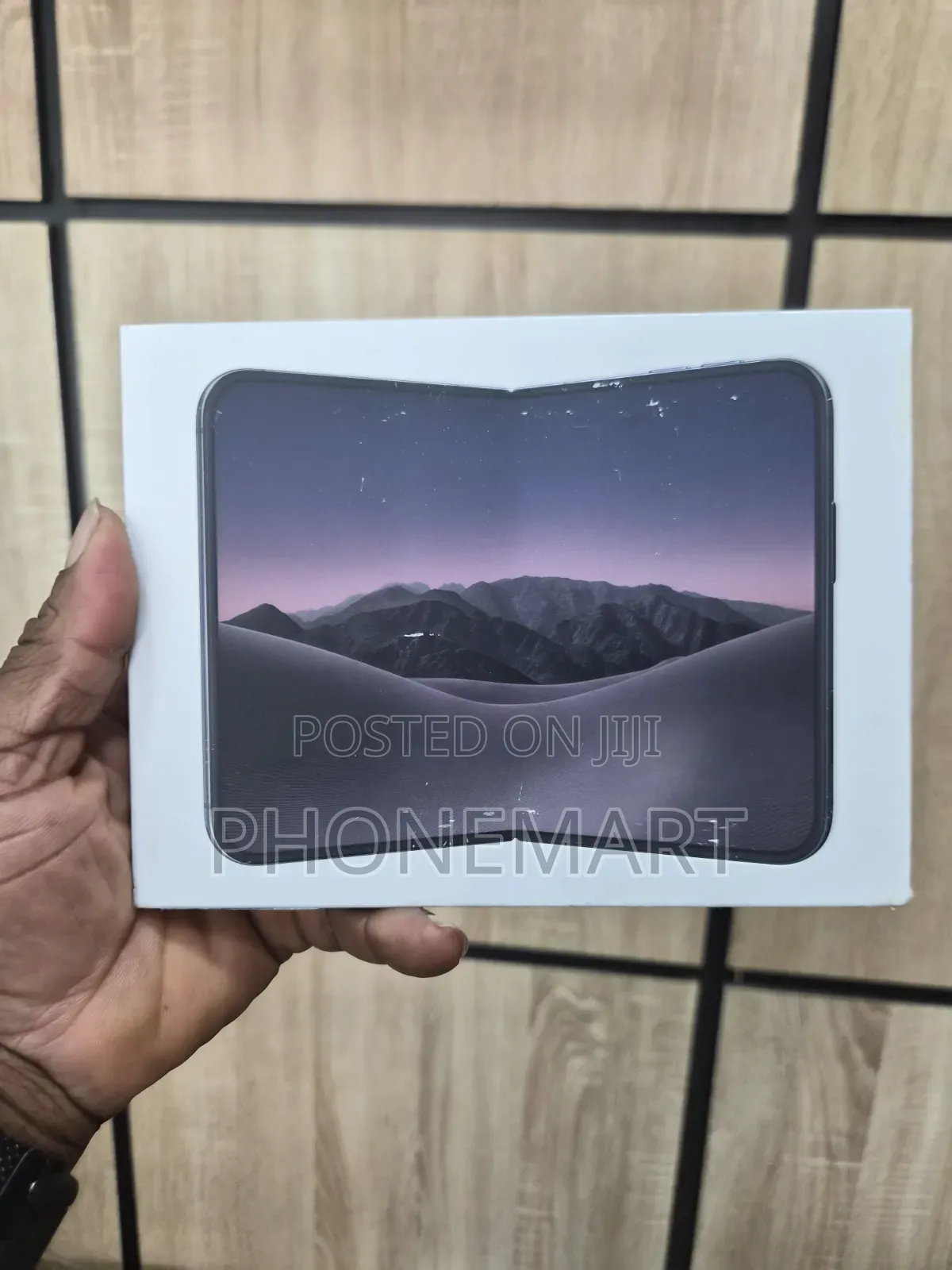 New Apple iPhone Duo 1 TB Black